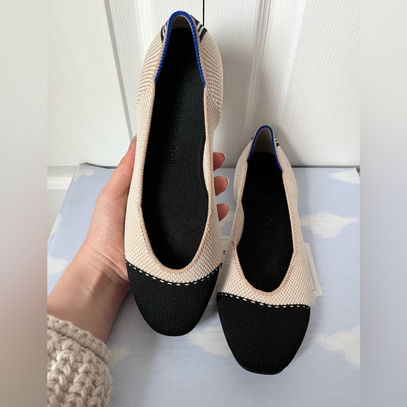 Rothys - “The Flat” Knit Round Toe, Two-Tone Shoes w/ Cream and Black Cap - Picture 4 of 9